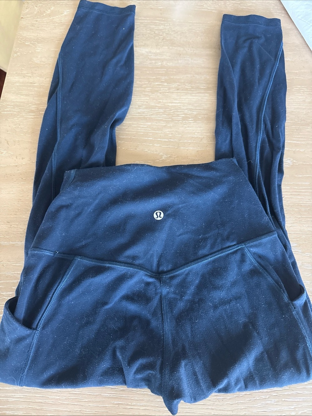 Women’s Lululemon Navy Blue Capri Leggings Size 4